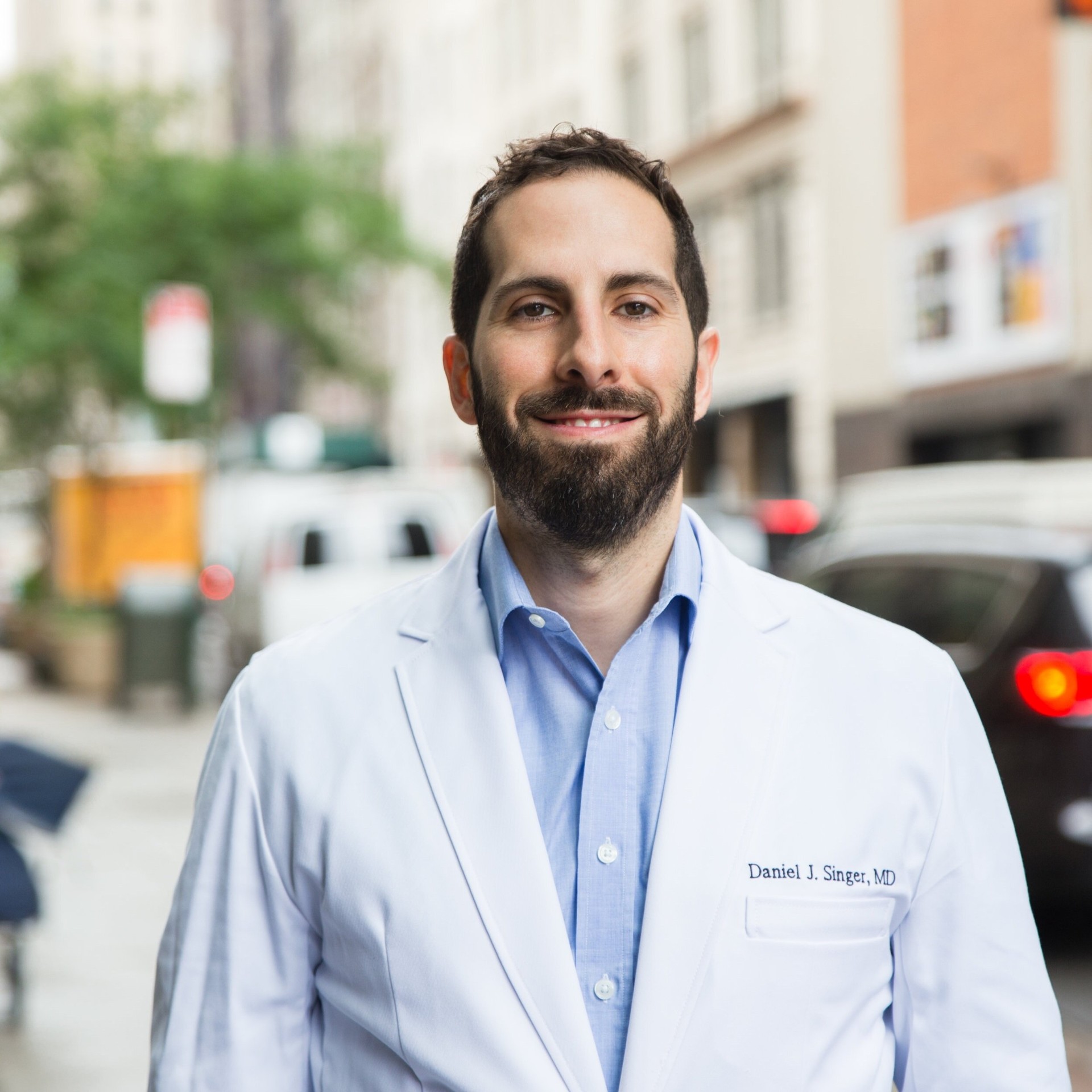 Dr. Daniel Singer